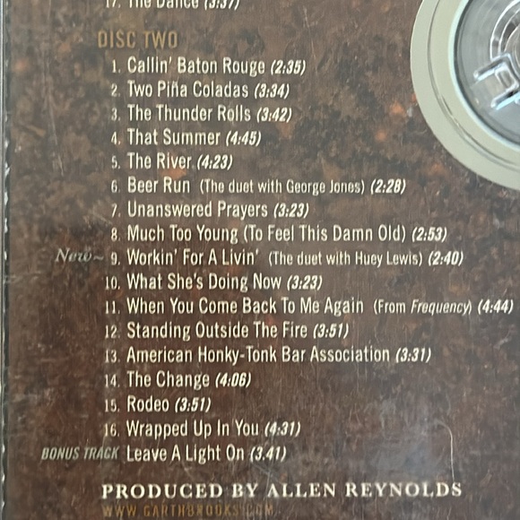 Garth Brooks the Ultimate Hits 3 disc Set - Picture 14 of 16